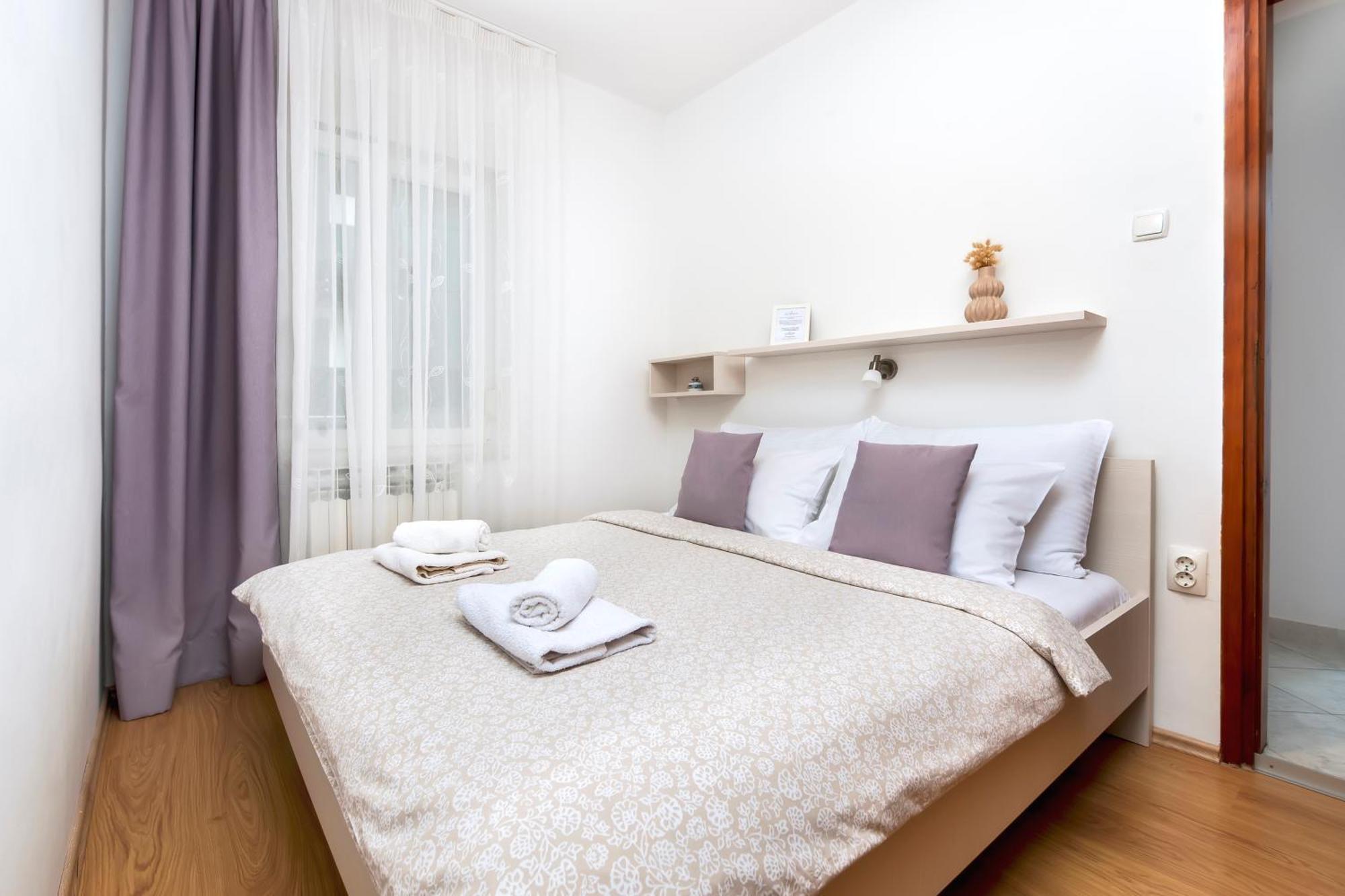 Apartments Sandra Ровинь Экстерьер фото