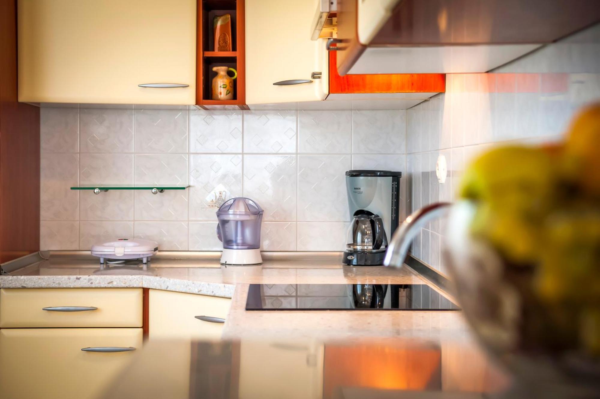 Apartments Sandra Ровинь Экстерьер фото