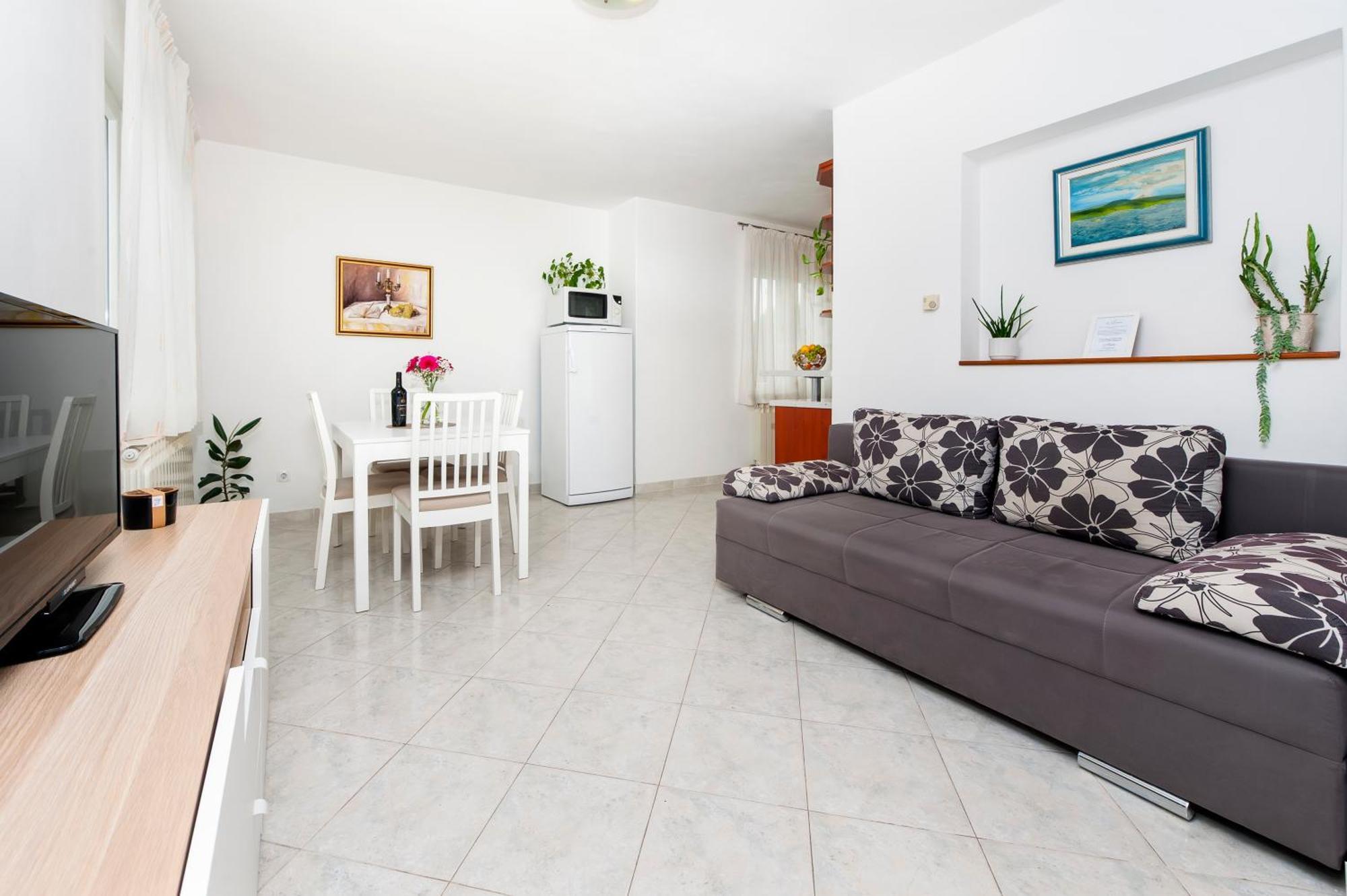 Apartments Sandra Ровинь Экстерьер фото